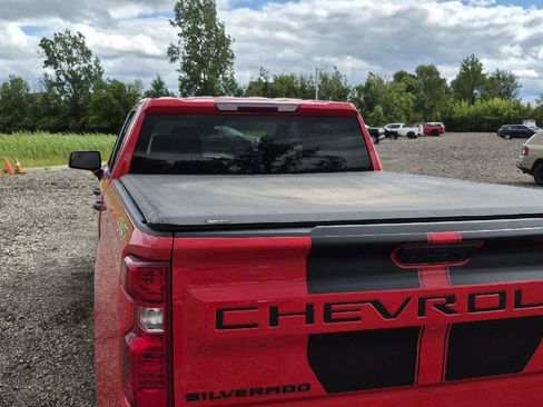 Used 2024 Chevrolet Silverado 1500 Custom w/ Rally Edition AWD/4WD image 6