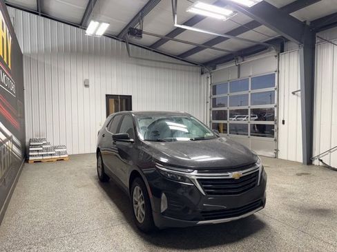 Used 2024 Chevrolet Equinox LT AWD/4WD image 16