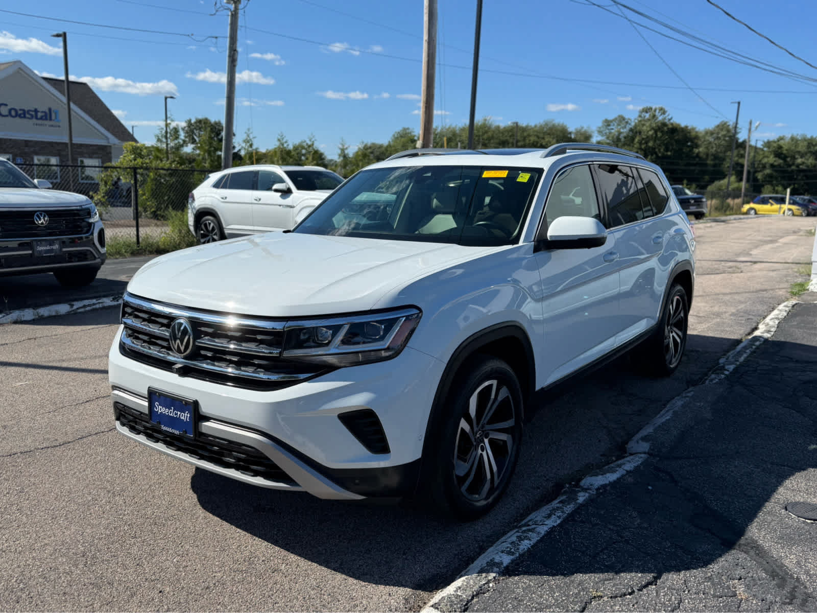 Used 2021 Volkswagen Atlas SEL Premium AWD/4WD image 3