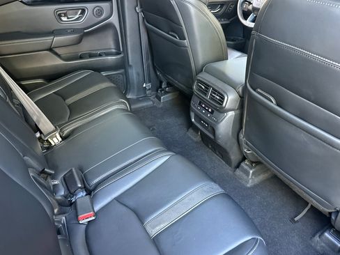 Used 2024 Honda Pilot Touring image 36