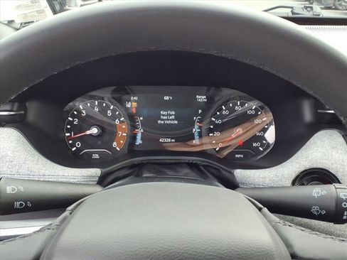 Used 2024 Jeep Compass Latitude image 19