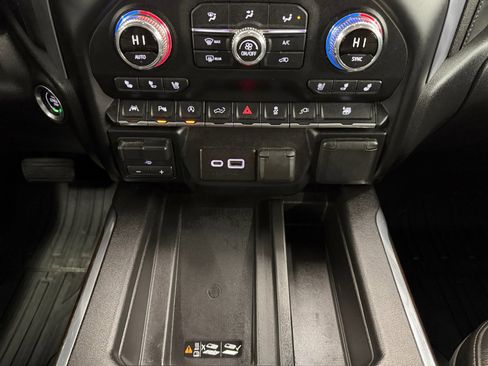 Used 2019 GMC Sierra 1500 SLT w/ SLT Premium Plus Package AWD/4WD image 22