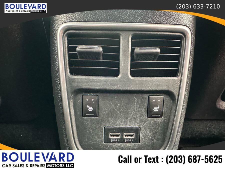 Used 2016 Dodge Charger R/T RWD image 18