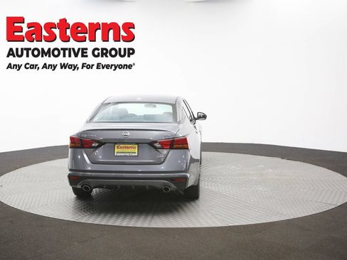 Used 2024 Nissan Altima 2.5 SV w/ SV Premium Package AWD/4WD image 34