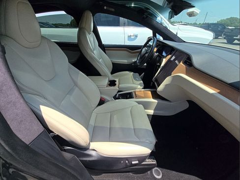 Used 2020 Tesla Model X Long Range AWD/4WD image 5