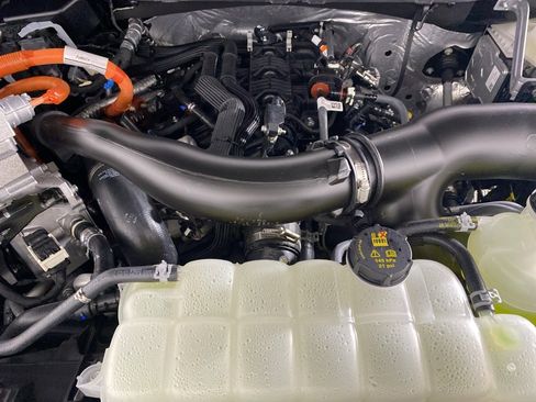 Used 2025 Ford F150 XLT w/ Equipment Group 302A MID image 21