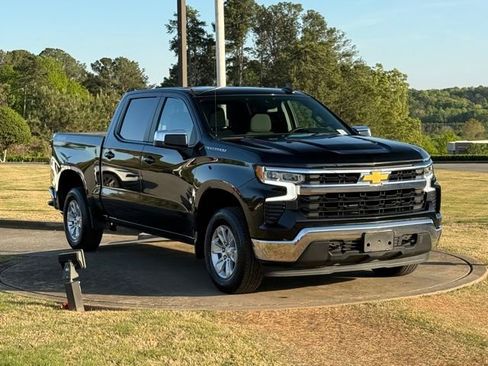 Used 2025 Chevrolet Silverado 1500 LT image 9