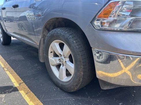 Used 2023 RAM 1500 Classic SLT AWD/4WD image 3