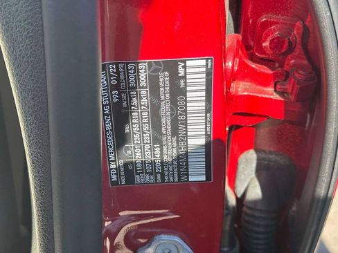 Used 2022 Mercedes-Benz GLB 250 4MATIC image 19