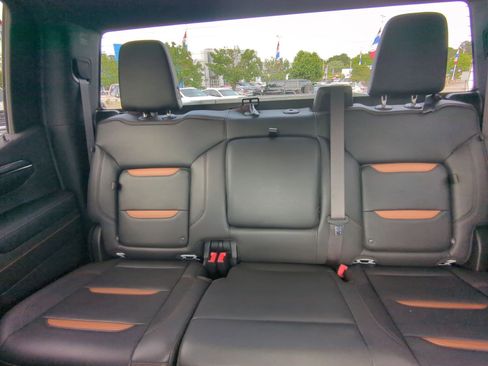 Used 2023 GMC Sierra 1500 AT4 AWD/4WD image 20