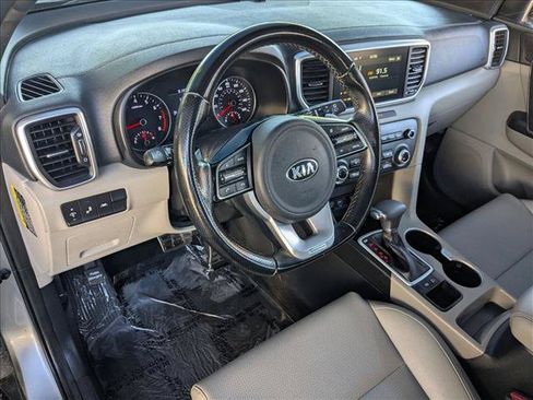Used 2022 Kia Sportage Nightfall Edition FWD image 10