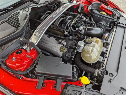 Used 2016 Ford Mustang GT Premium image 41