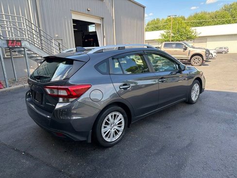 Used 2018 Subaru Impreza 2.0i Premium AWD/4WD image 3