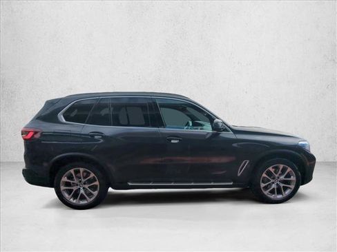 Used 2023 BMW X5 xDrive40i AWD/4WD image 4