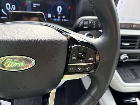 Used 2025 Ford Explorer Platinum w/ LUX Leather Package image 26