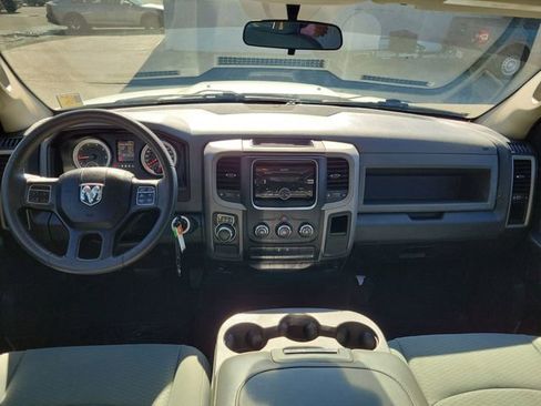 Used 2017 RAM 1500 Express image 20