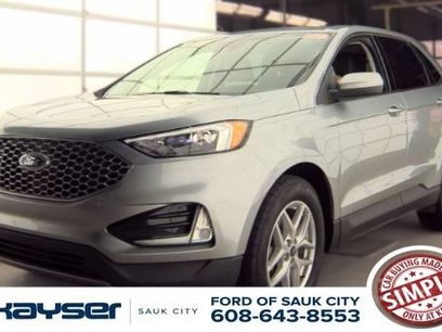 Used 2024 Ford Edge SEL w/ Convenience Package