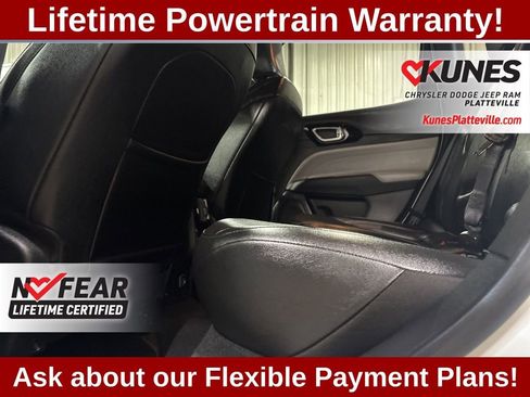 Used 2025 Jeep Compass Limited image 17