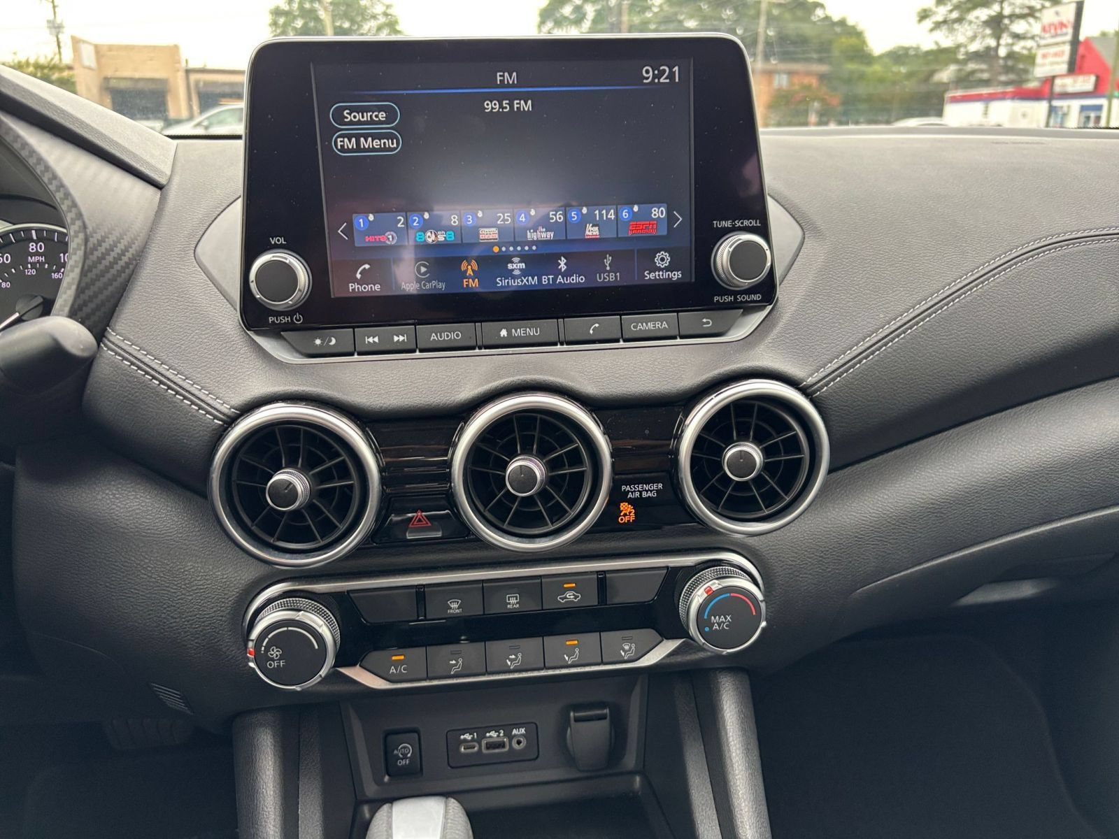 Used 2025 Nissan Sentra SV FWD image 16