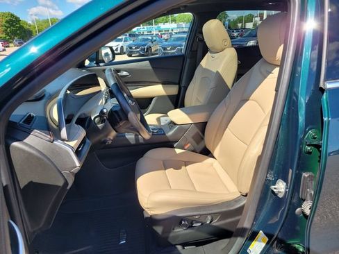 Certified 2024 Cadillac XT4 Premium Luxury w/ Active Safety Package AWD/4WD image 7
