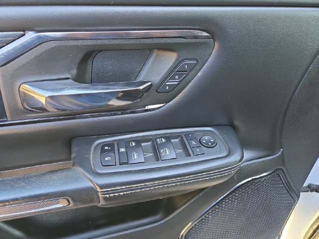 Used 2022 RAM 1500 Limited w/ Body-Colour Bumper Group AWD/4WD image 19