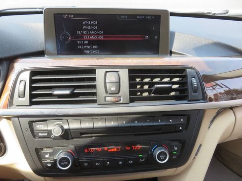 Used 2015 BMW 328i xDrive Sedan AWD/4WD image 17