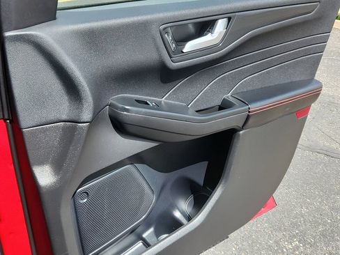 Used 2025 Ford Escape ST-Line AWD/4WD image 15