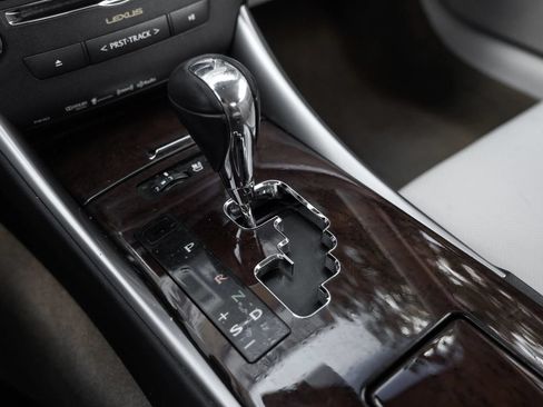 Used 2015 Lexus IS 350C w/ Navigation System Package RWD image 23