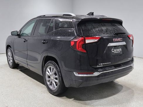 Used 2024 GMC Terrain SLT AWD/4WD image 5