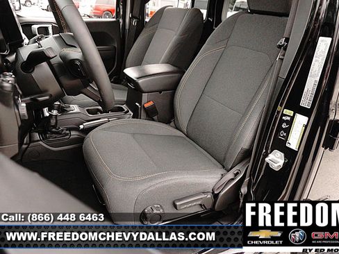 Used 2024 Jeep Wrangler Unlimited Sport AWD/4WD image 13