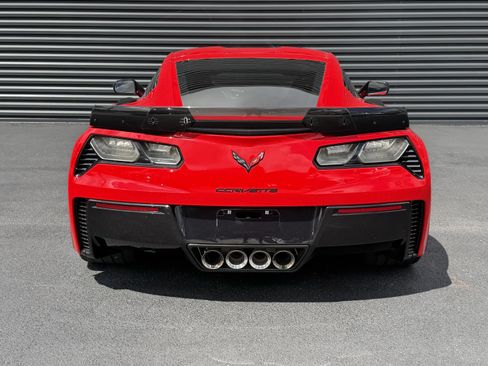 Used 2016 Chevrolet Corvette Z06 w/ 2LZ Preferred Equipment Group RWD image 10