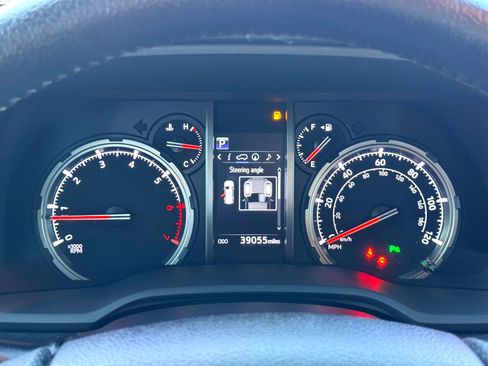 Used 2023 Toyota 4Runner Limited image 27