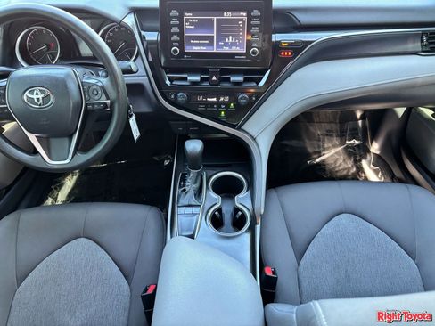 Certified 2022 Toyota Camry LE FWD image 17