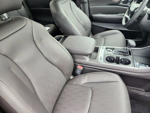 New 2027 Kia Carnival SX w/ Dark Edition Package FWD image 12