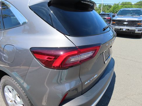 Used 2024 Ford Escape Active AWD/4WD image 10