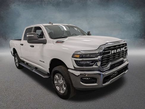 Used 2025 RAM 2500 Big Horn AWD/4WD image 3