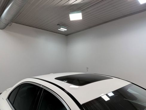 Used 2017 Mercedes-Benz E 300 4MATIC image 46