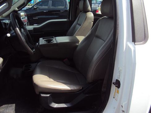 Used 2015 Ford F150 XL RWD image 6