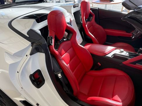 Used 2016 Chevrolet Corvette Z06 w/ 3LZ Preferred Equipment Group image 33