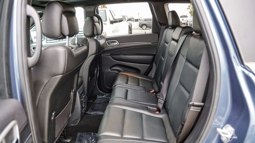 Used 2019 Jeep Grand Cherokee Limited w/ Luxury Group II RWD image 23