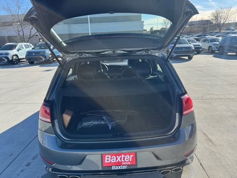 Used 2019 Volkswagen Golf R 4-Door image 18