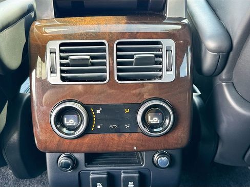 Used 2020 Land Rover Range Rover HSE image 28