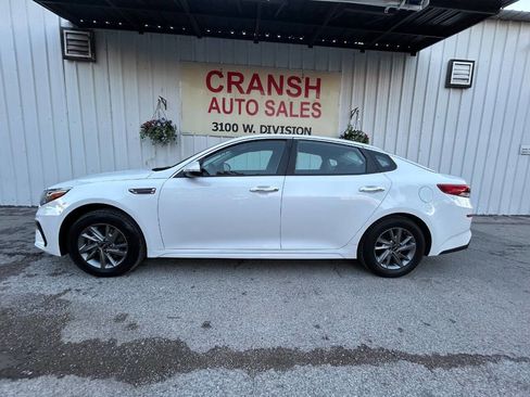 Used 2019 Kia Optima LX image 30
