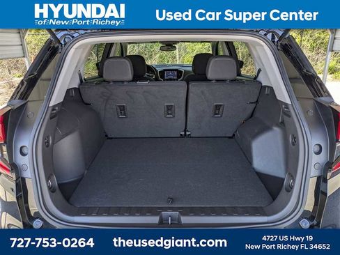 Used 2022 GMC Terrain SLE w/ Driver Convenience Package image 12