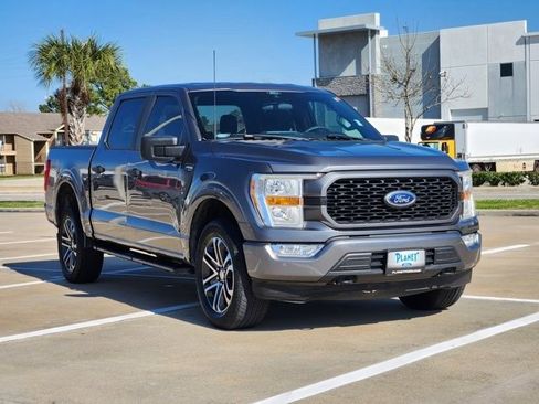 Used 2022 Ford F150 XL w/ STX Appearance Package image 3