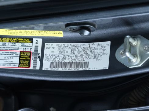 Used 2014 Toyota Tacoma 4x4 Double Cab w/ TRD Off-Road Package image 51