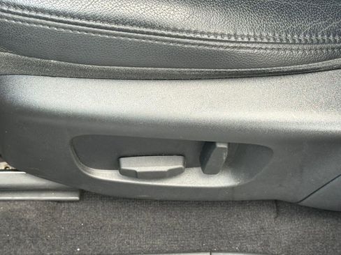 Used 2020 Land Rover Range Rover Evoque S image 13