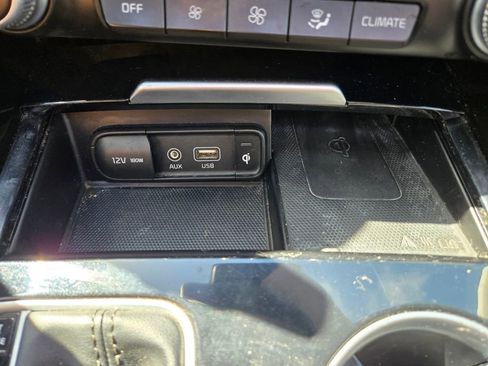 Used 2019 Kia Stinger Premium AWD/4WD image 36