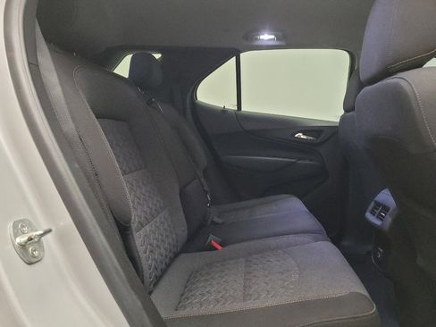Used 2022 Chevrolet Equinox LT AWD/4WD image 19