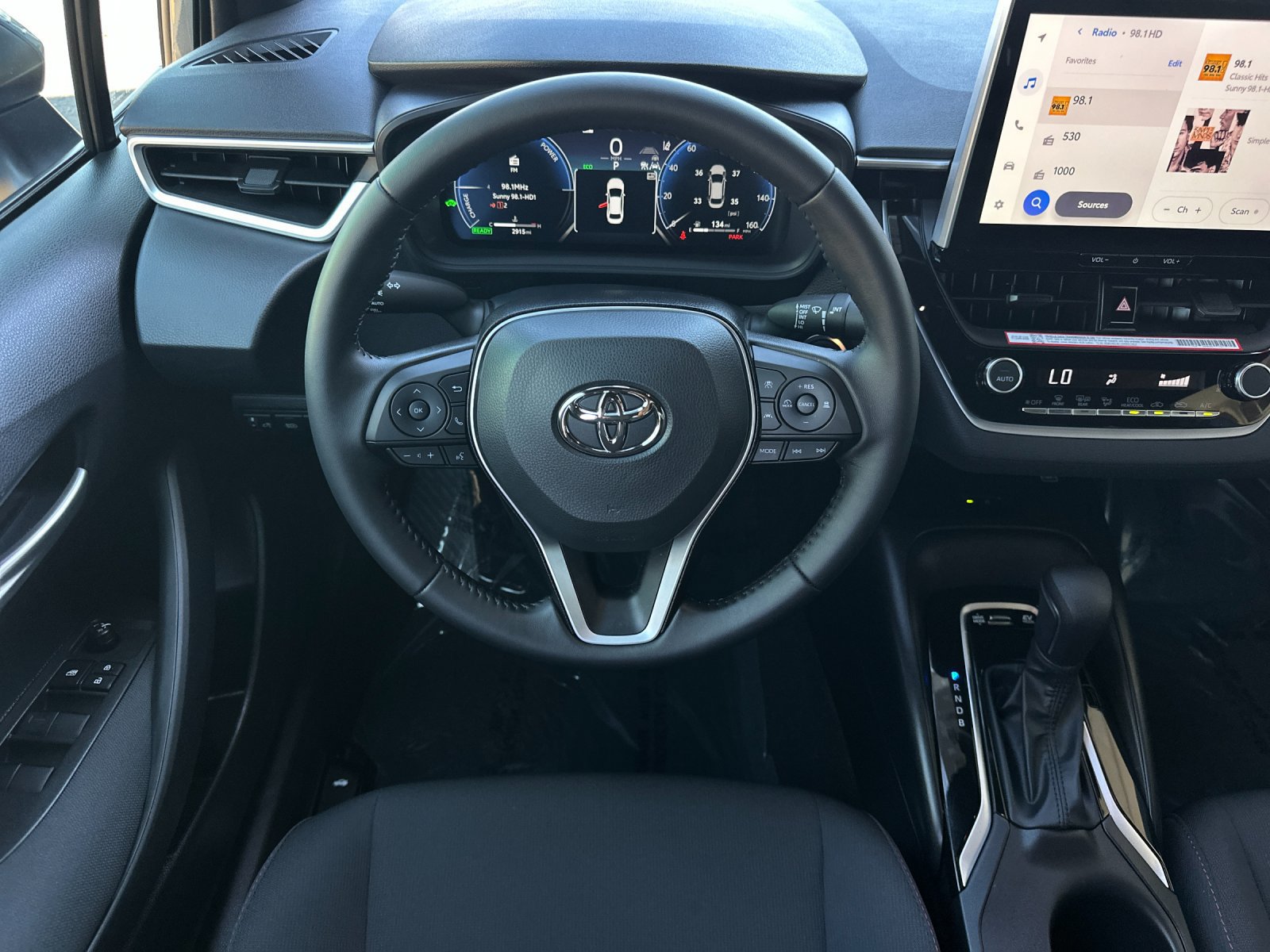 Used 2026 Toyota Corolla SE w/ SE Premium Package FWD image 13
